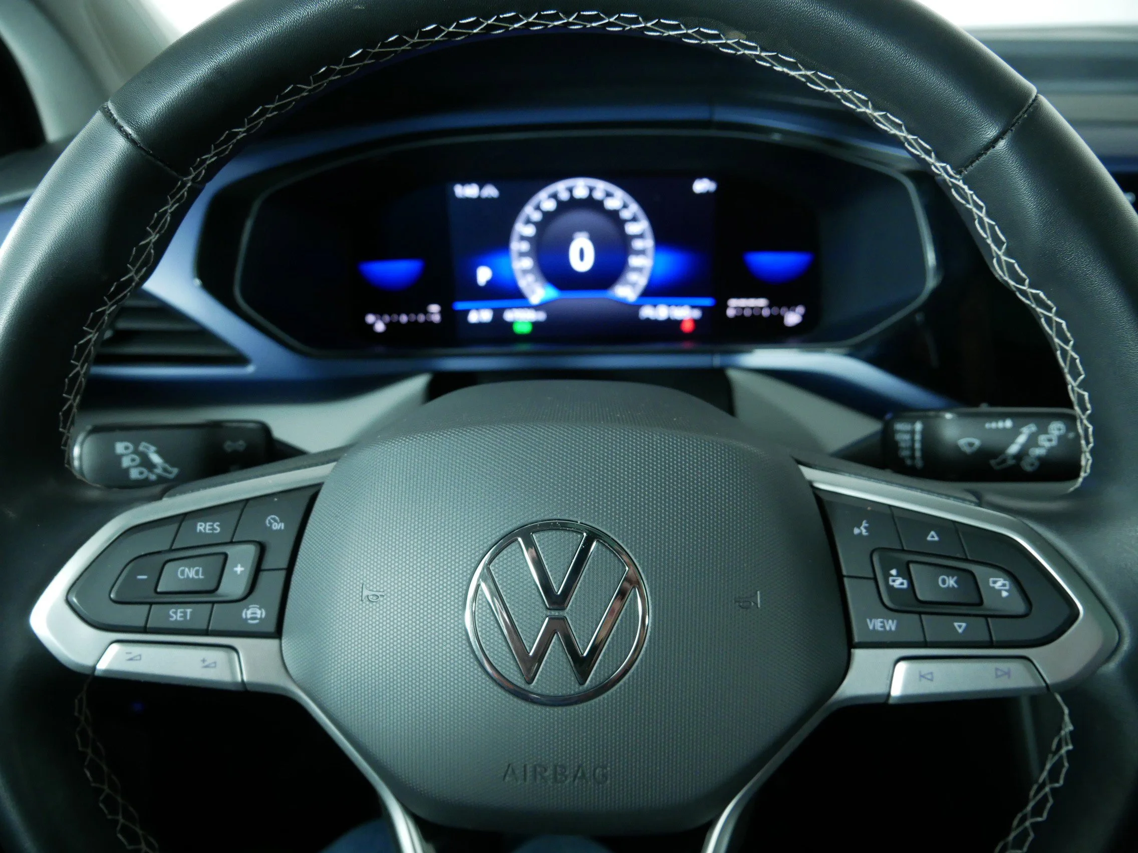 Certified Used 2022 Black Volkswagen SE image 26