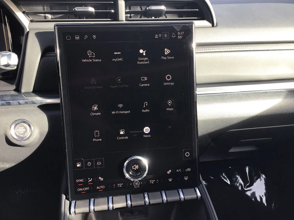 New 2026 Sterling Metallic GMC Elevation image 12