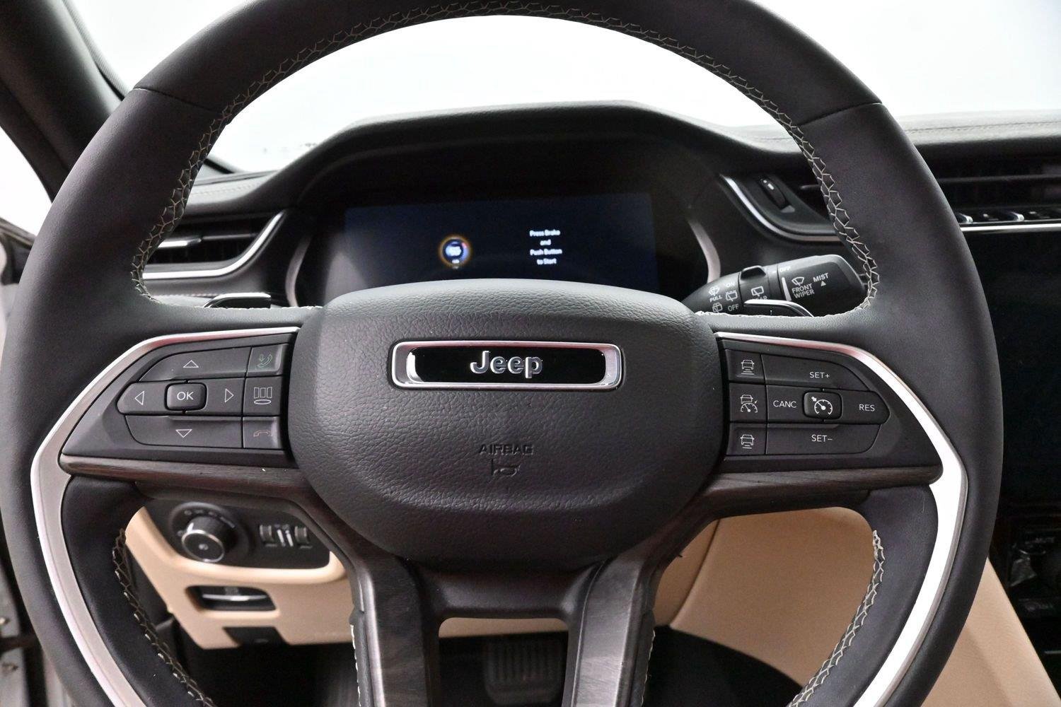 Used 2023 White Jeep Limited image 16