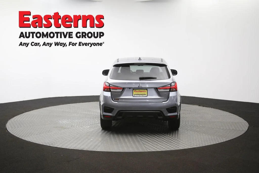 Used 2022 Silver Mitsubishi 2.0 SE image 37