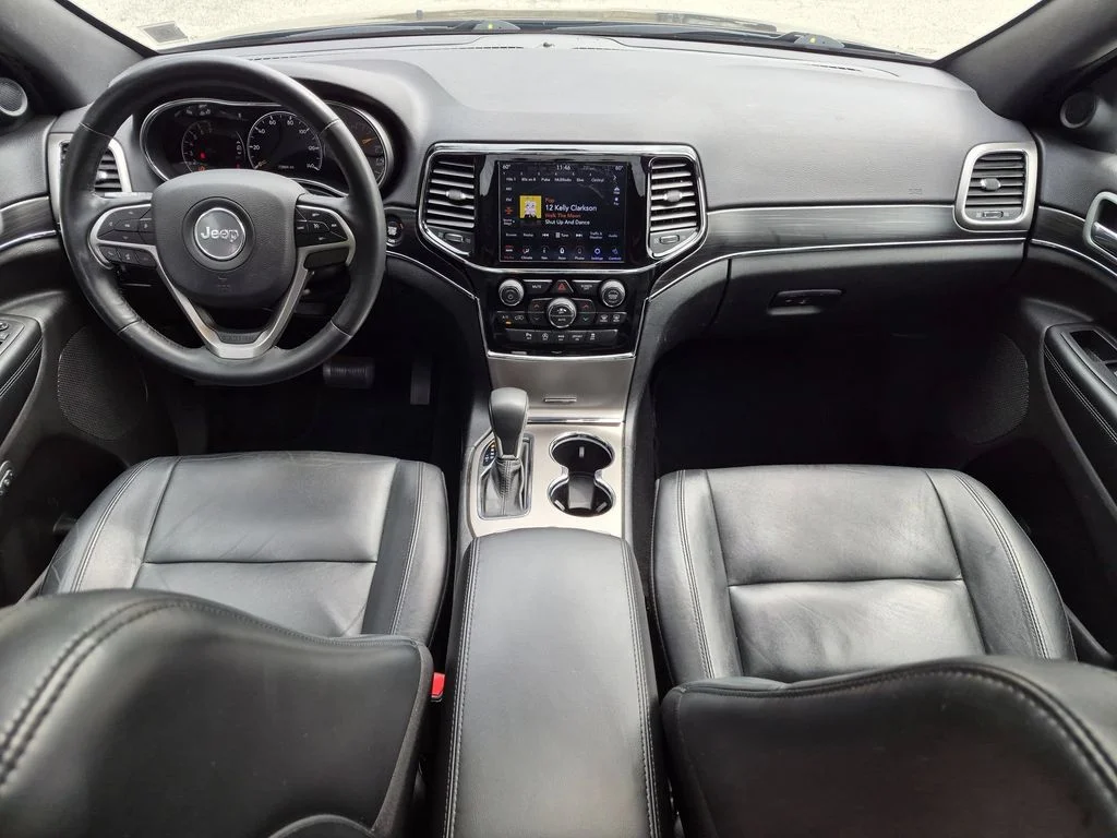 Used 2019 Black Jeep Limited image 24