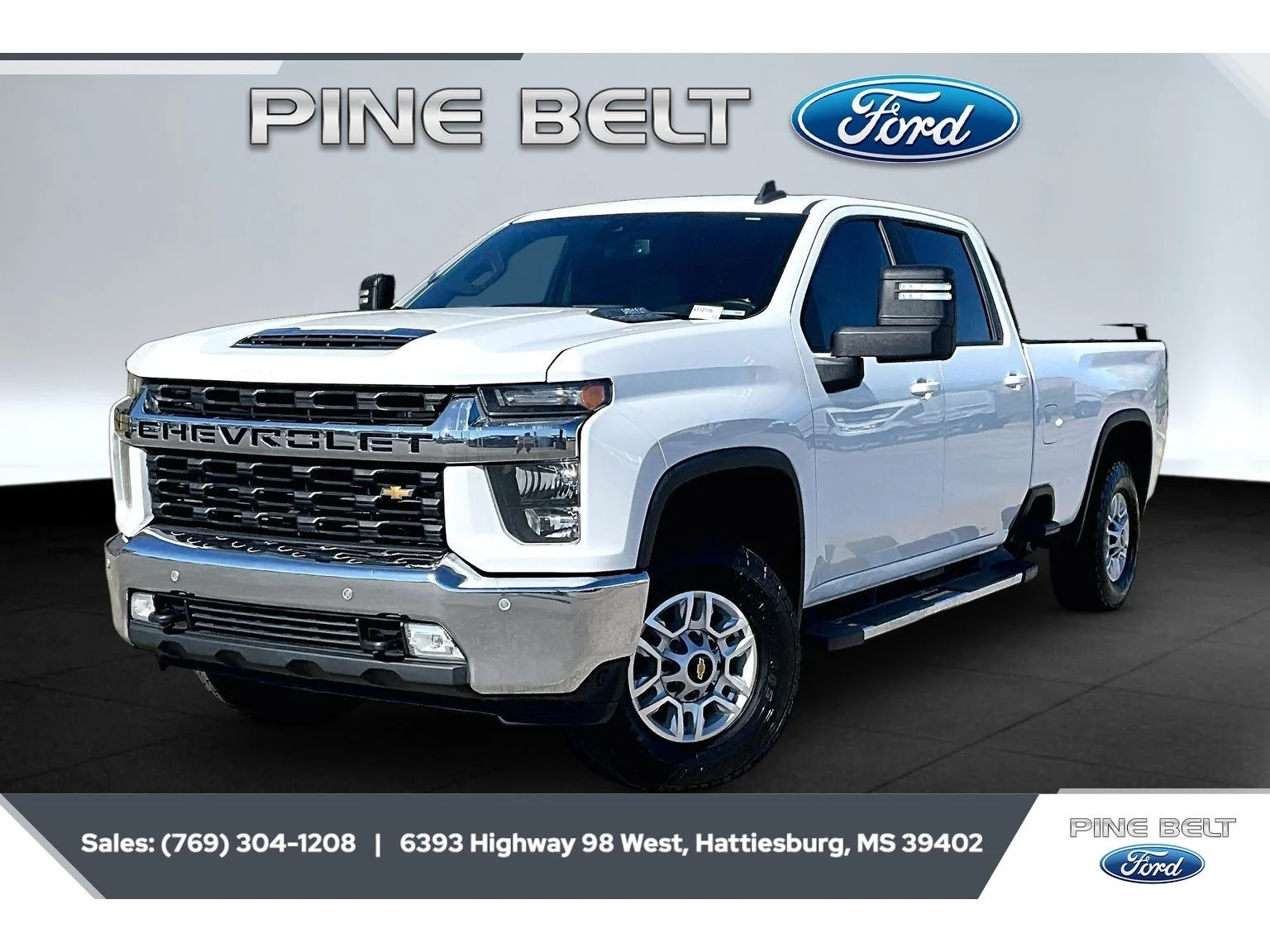 Used 2021 Summit White Chevrolet LT image 10