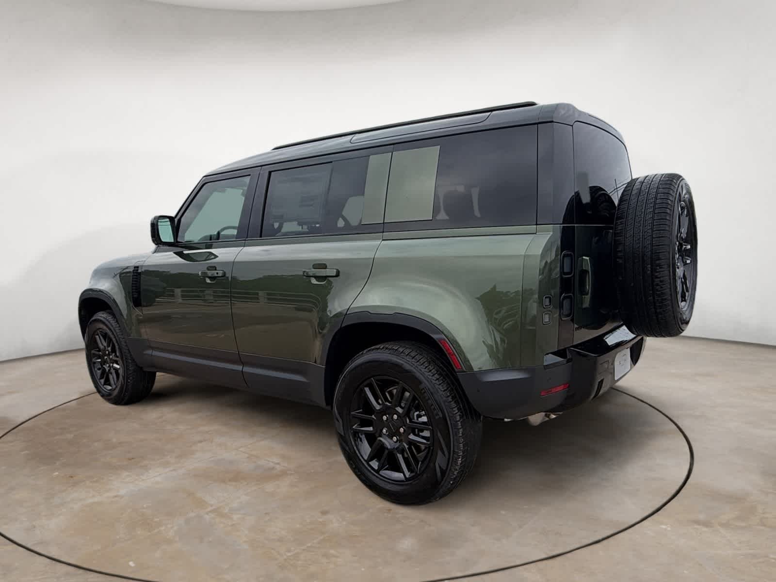 New 2026 Woolstone Green LAND ROVER S image 3