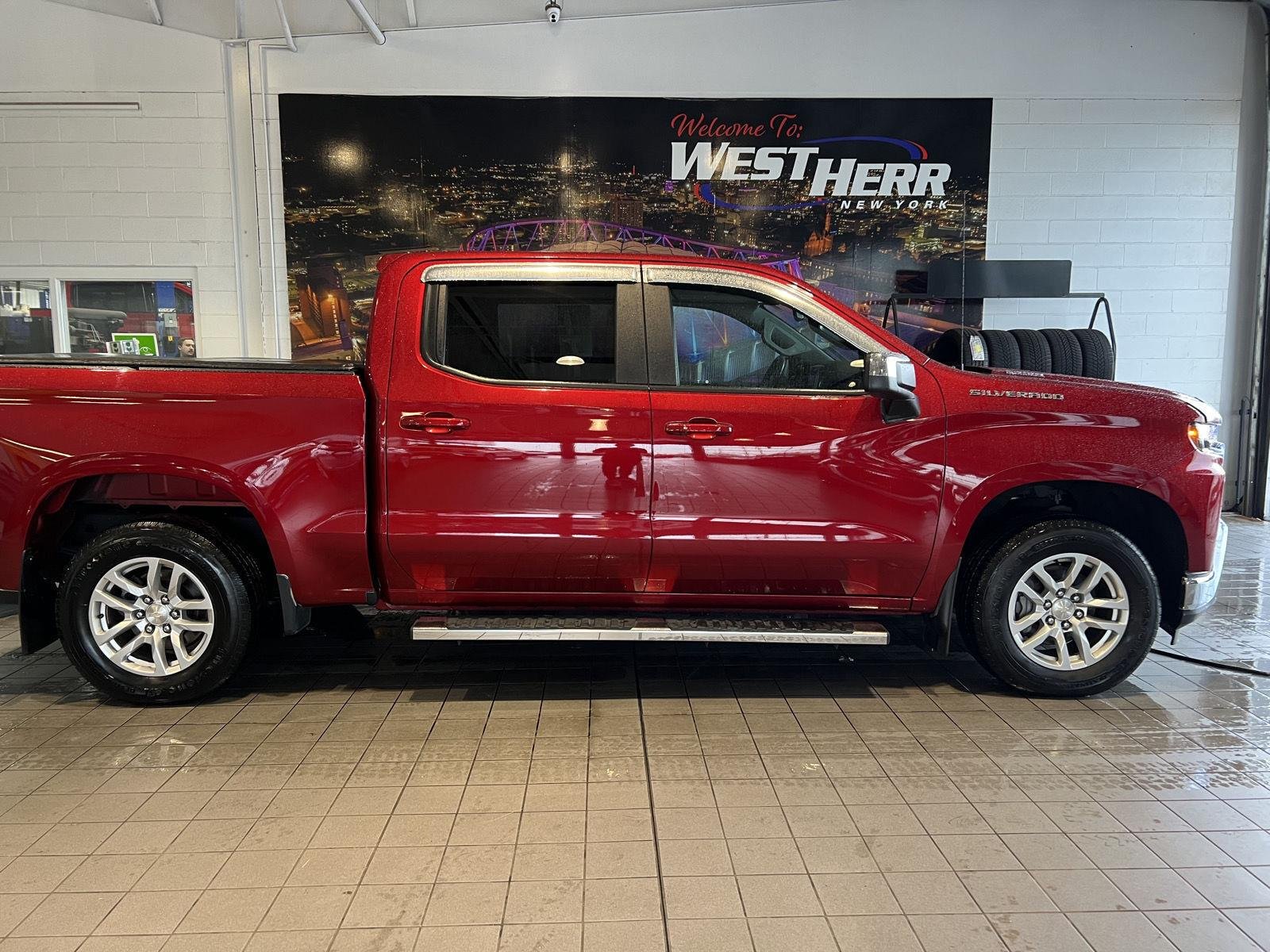 Used 2021 Cherry Red Tintcoat Chevrolet LT image 10