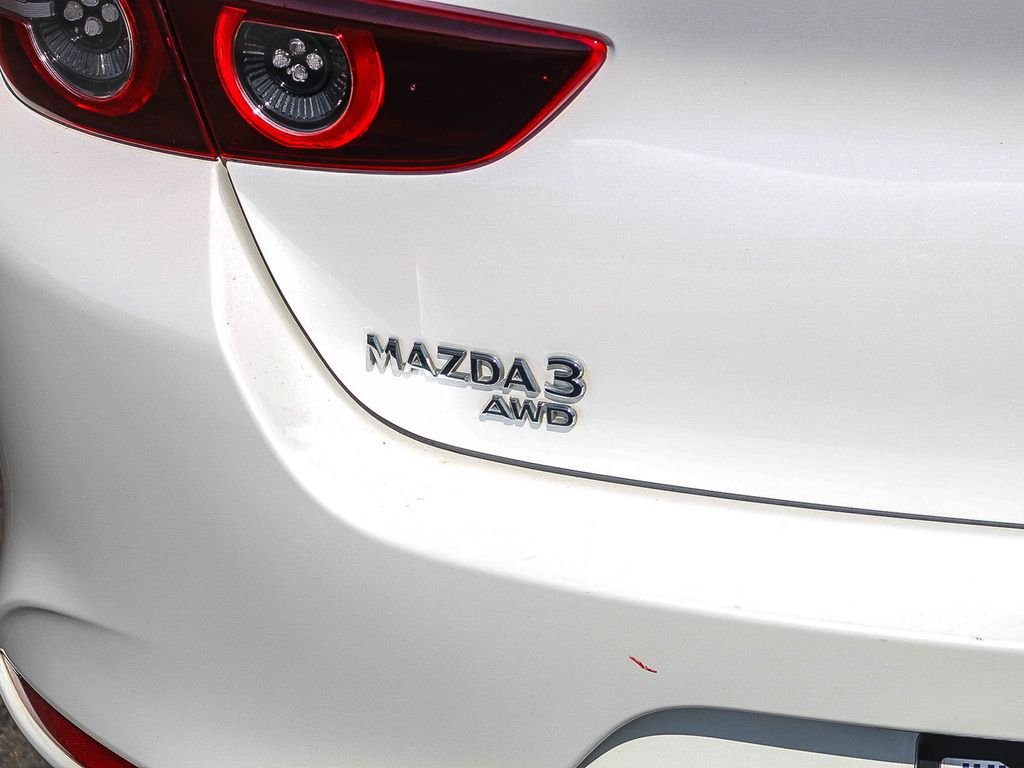 Used 2020 Snowflake White Pearl Mazda Premium image 10