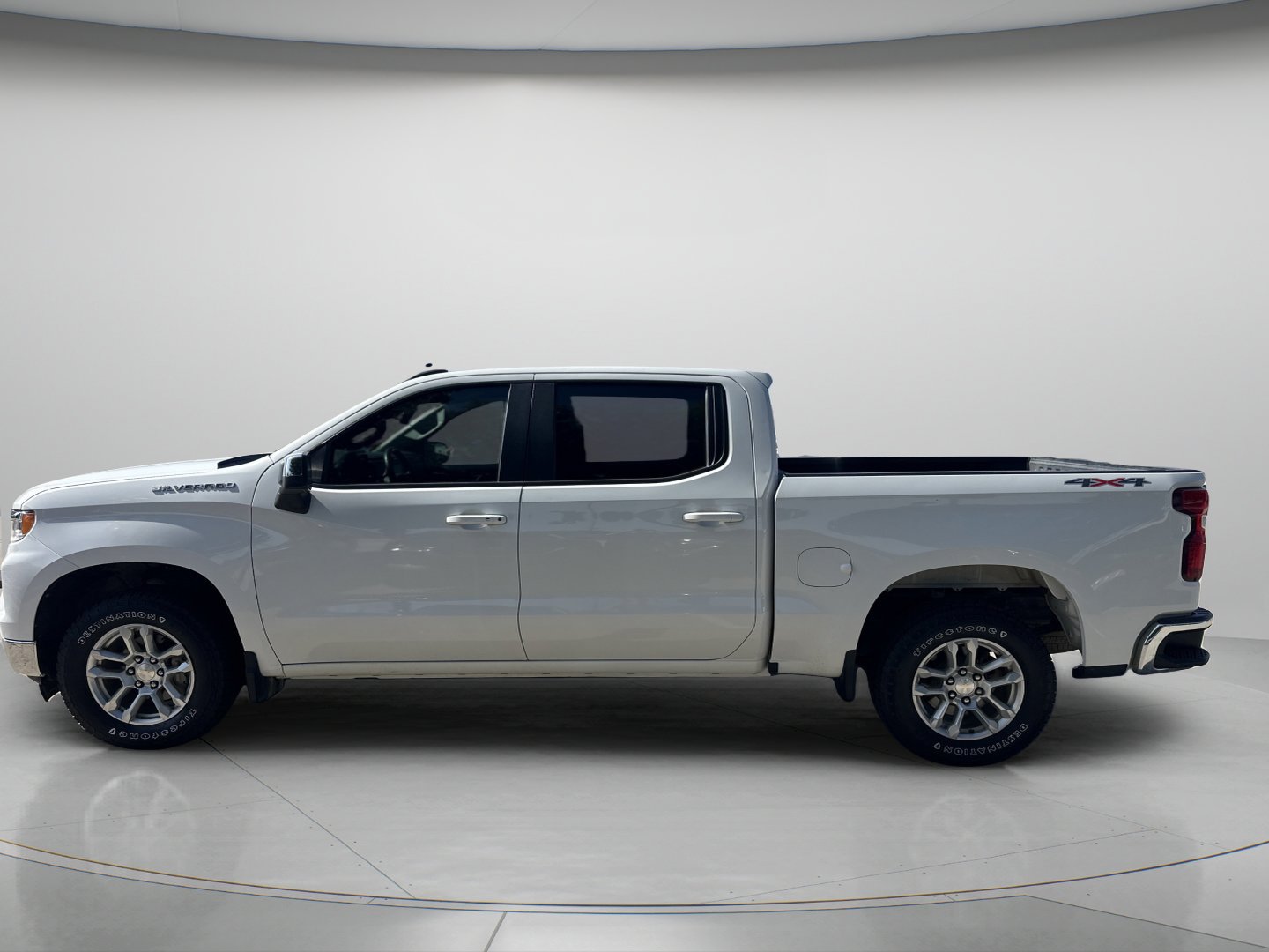 Used 2023 Summit White Chevrolet LT image 4