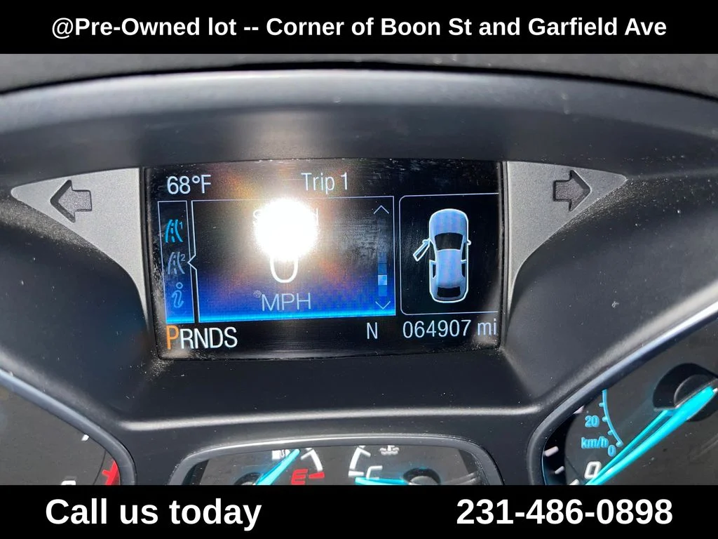 Used 2014 Silver Ford Titanium image 19