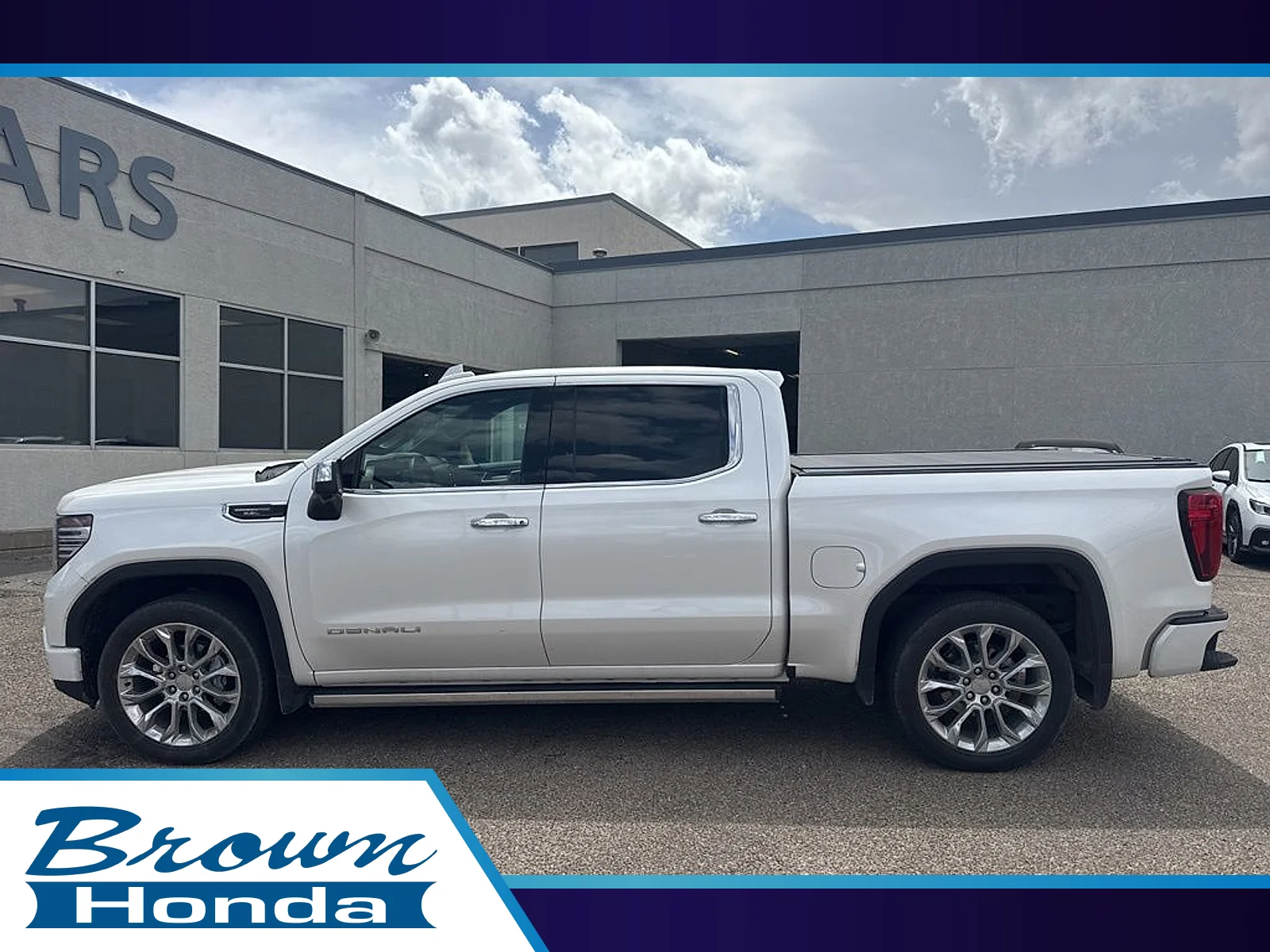 2024 GMC Sierra 4WD Crew Cab Short Box Denali's photo