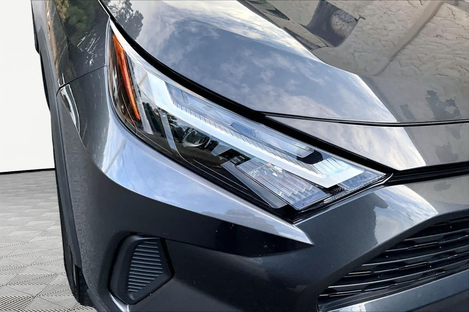 Used 2025 Magnetic Gray Metallic Toyota XLE image 28