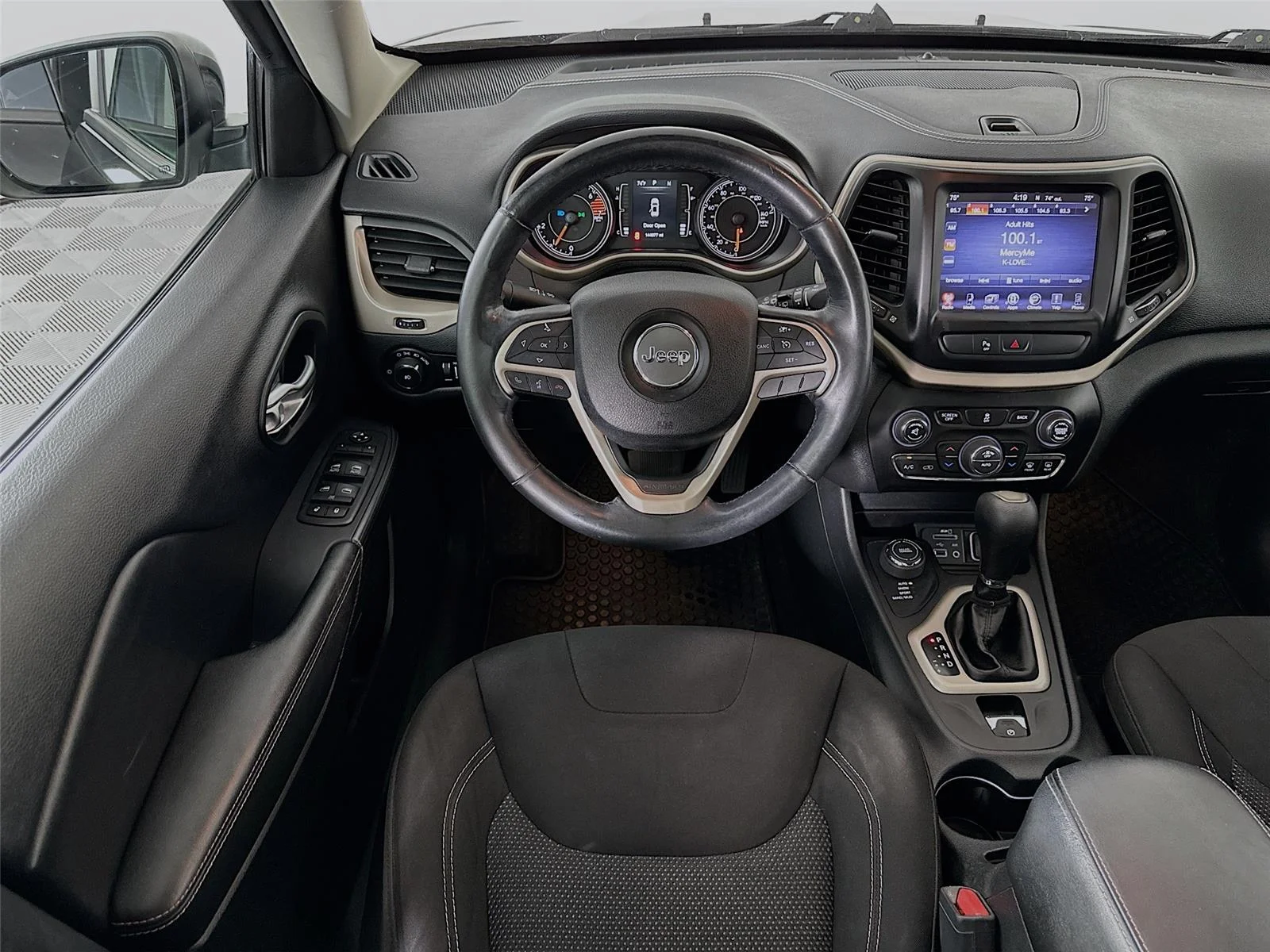 Used 2016 Jeep Cherokee Latitude with VIN 1C4PJMCB3GW321263 for sale in Winona, Minnesota