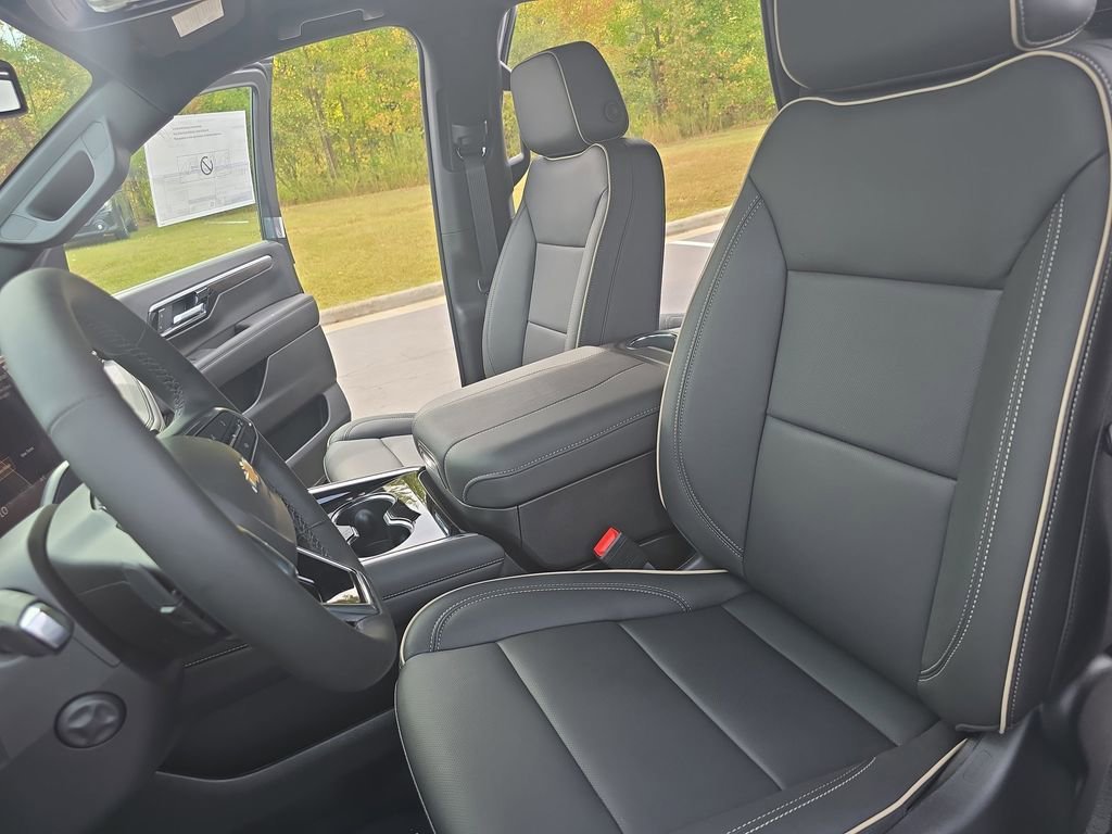2026 Chevrolet Tahoe Premier - Photo 15