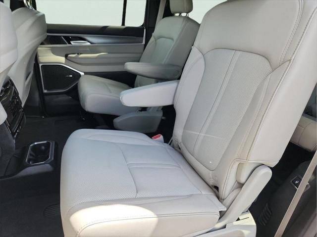 New 2026 Bright White Clearcoat Jeep Grand Wagoneer image 23