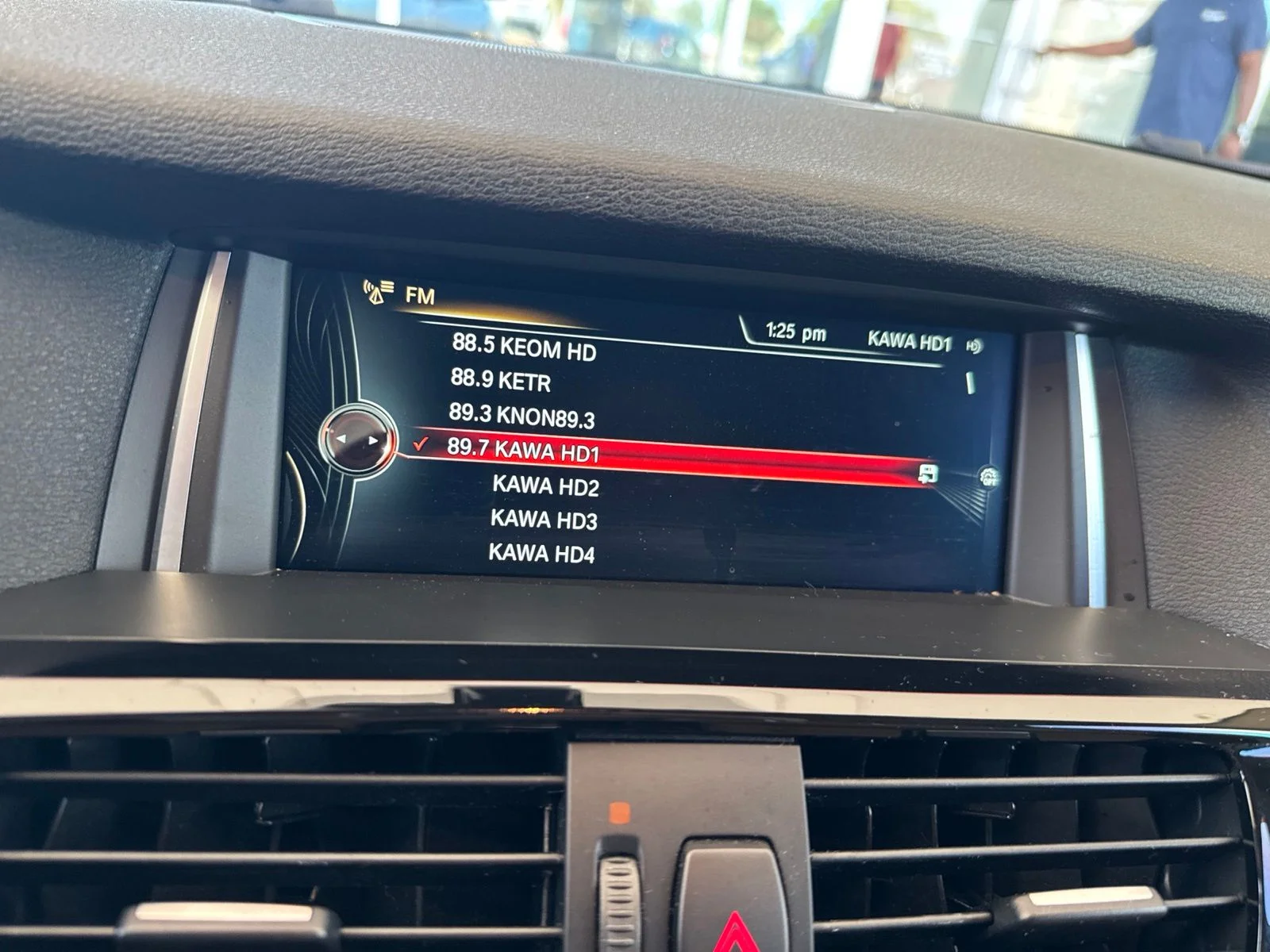 Used 2016 White BMW sDrive28i image 10