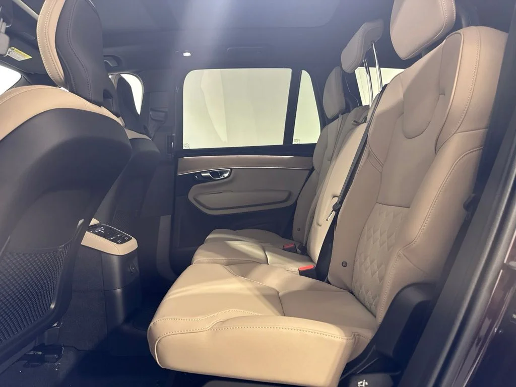 New 2026 Red Metallic Volvo T8 Plus image 22