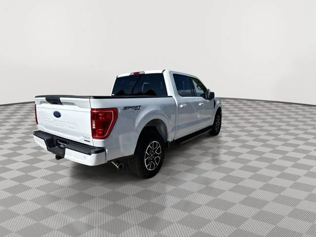 Used 2022 White Ford XL image 9