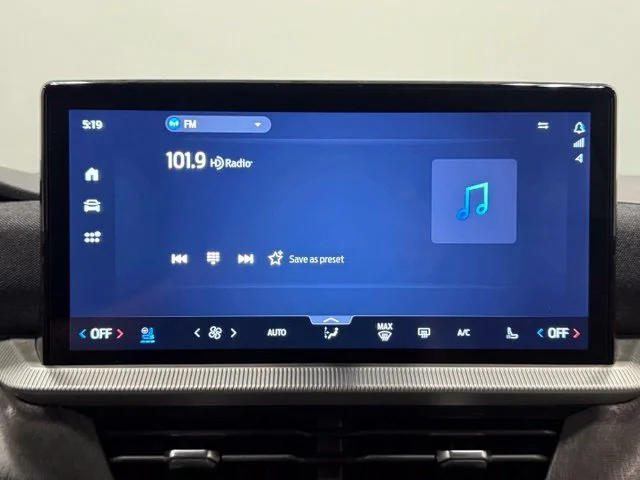Used 2025 Black Ford Platinum image 23
