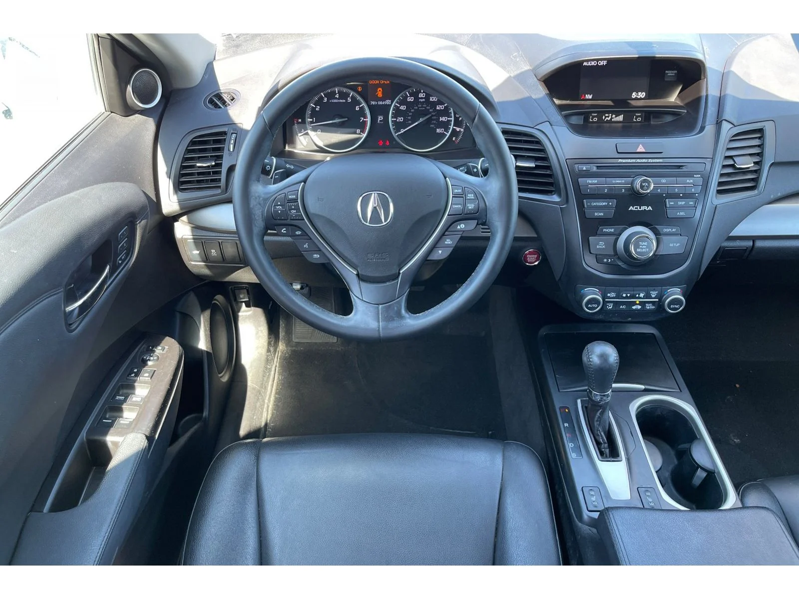 Used 2017 White Diamond Pearl Acura w/AcuraWatch Plus image 17
