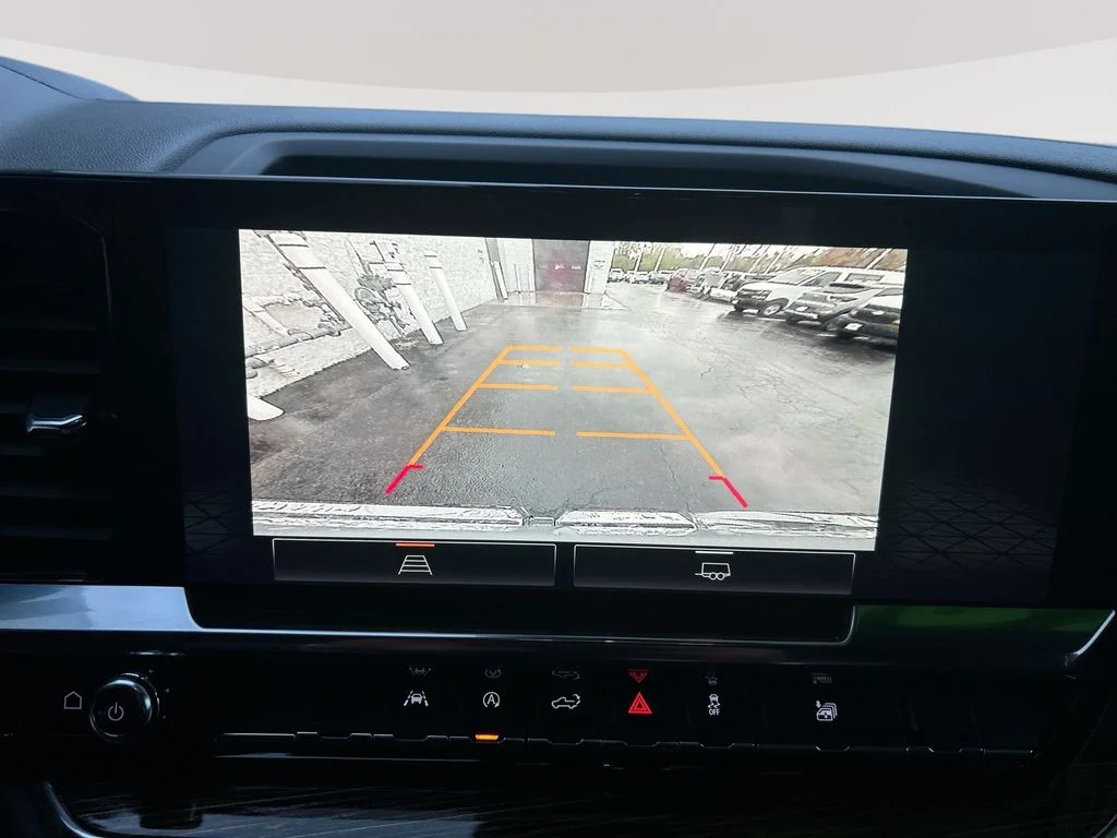 Used 2024 Gray GMC Elevation image 19