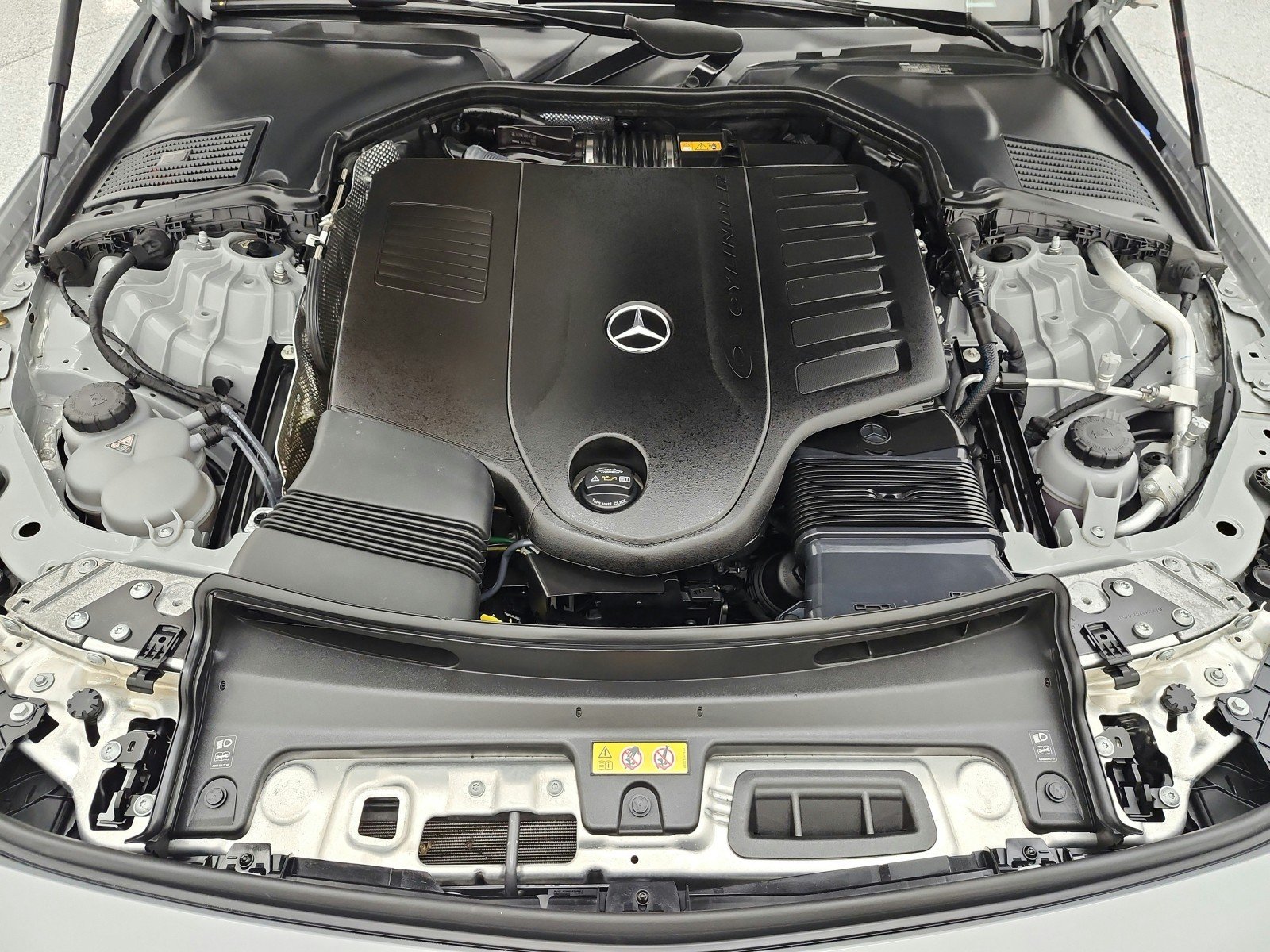 Certified Used 2024 MANUFAKTUR Alpine Grey Metallic Mercedes-Benz CLE 450 4MATIC® Cabriolet image 16
