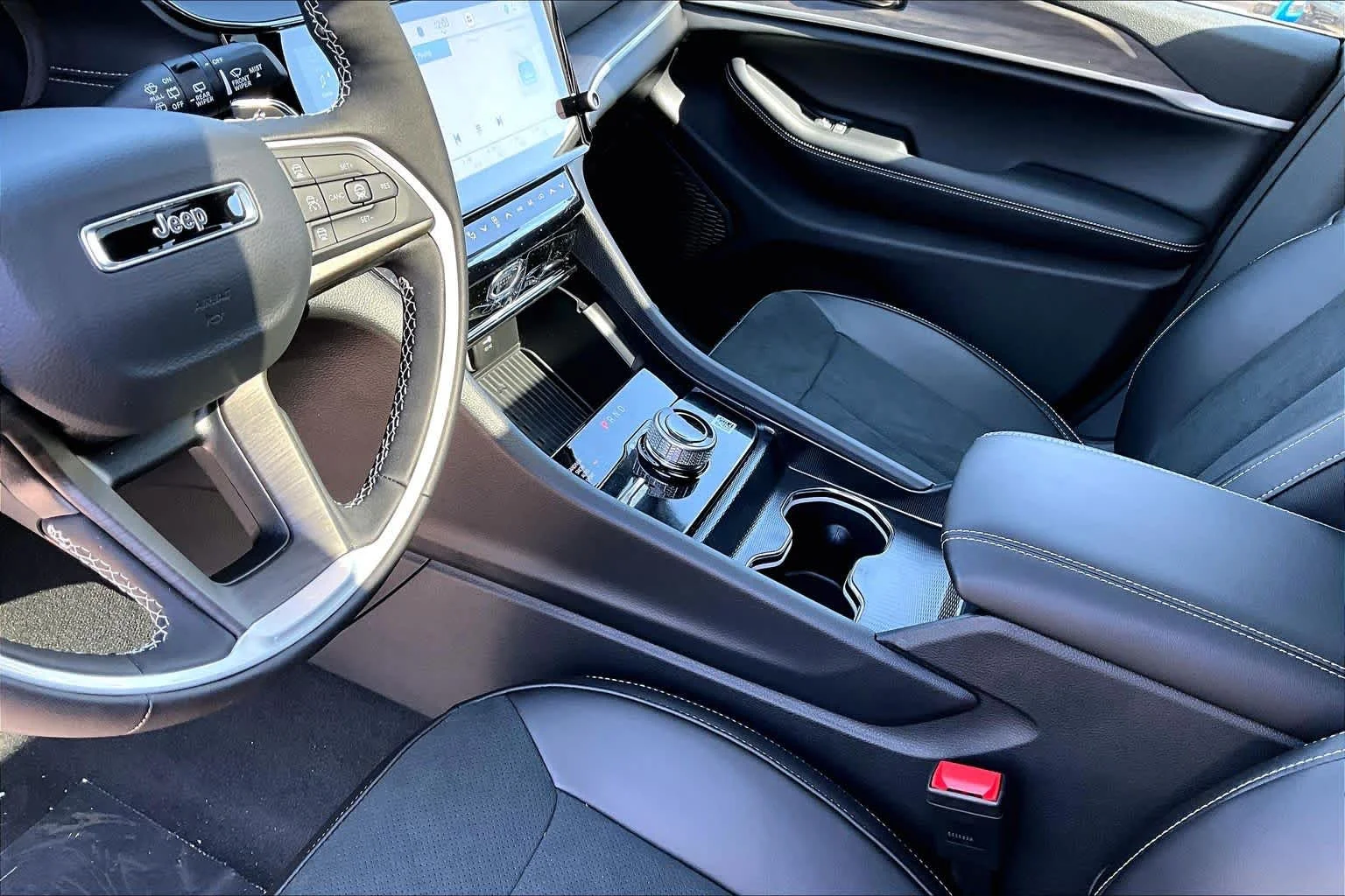 2026 Jeep Grand Cherokee Laredo - Photo 7