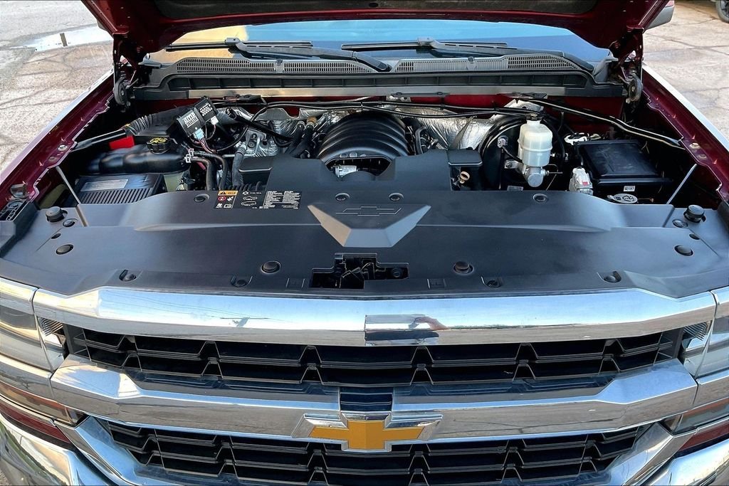 Used 2016 Red Chevrolet LT image 30