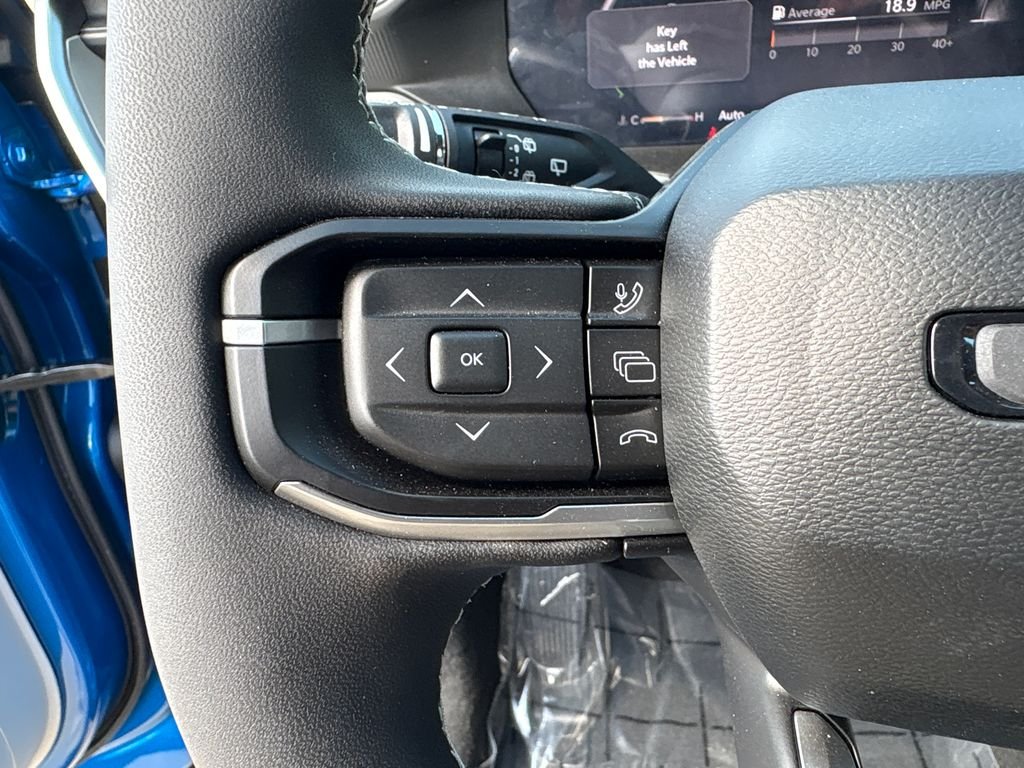 New 2026 Hydro Blue Pearl-Coat Exterior Paint Jeep Laredo image 18
