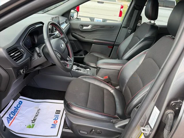Used 2025 Gray Metallic Ford ST-Line Select image 14