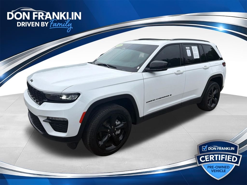 Used 2025 White Jeep Limited image 1