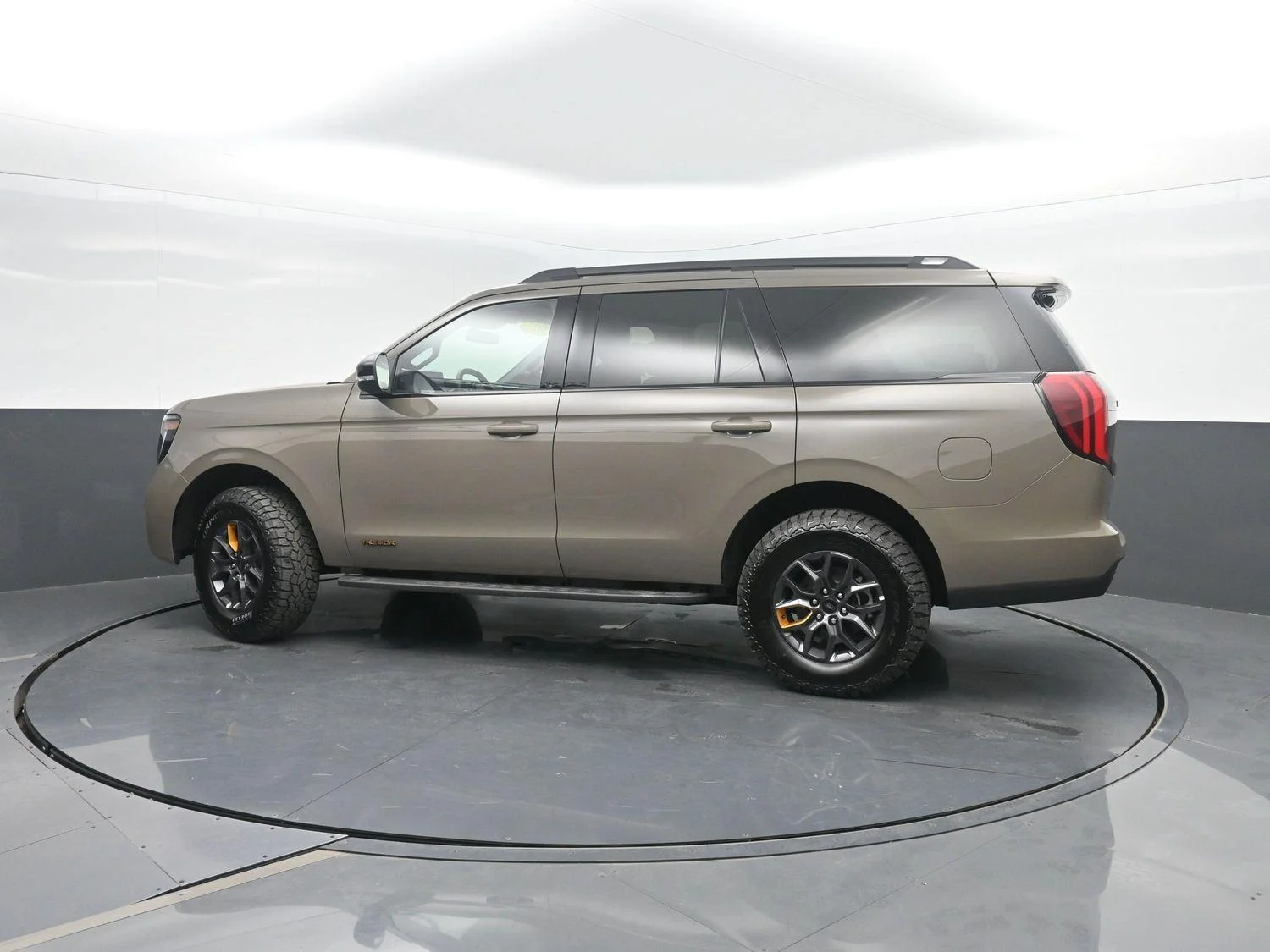 New 2027 Marsh Gray Ford Tremor® image 43