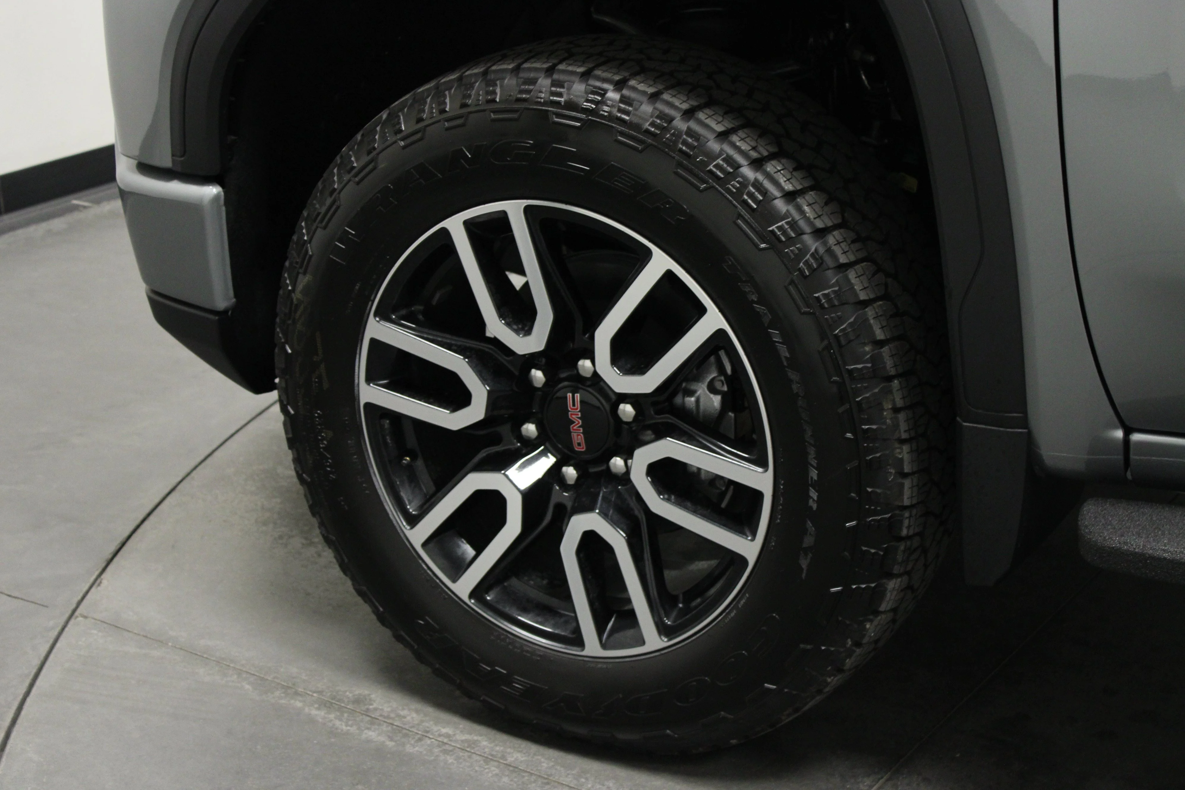 New 2026 Sterling Metallic GMC AT4 image 10