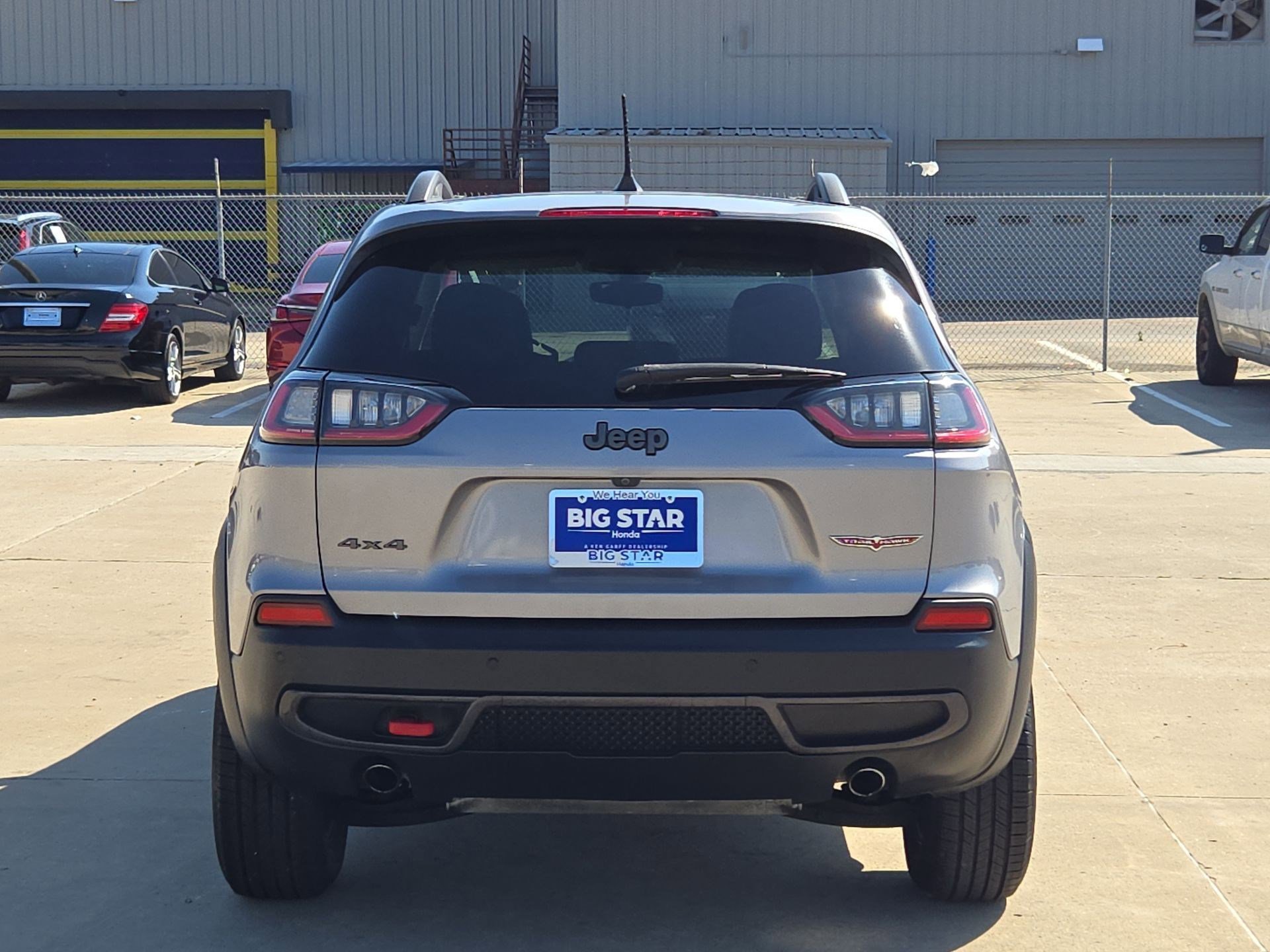 2019 Jeep Cherokee Trailhawk - Photo 4