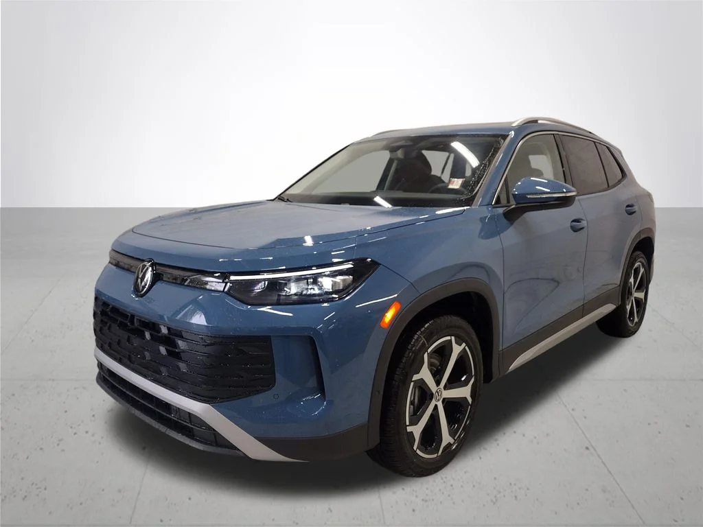 New 2026 Blue Volkswagen 2.0T SE image 2