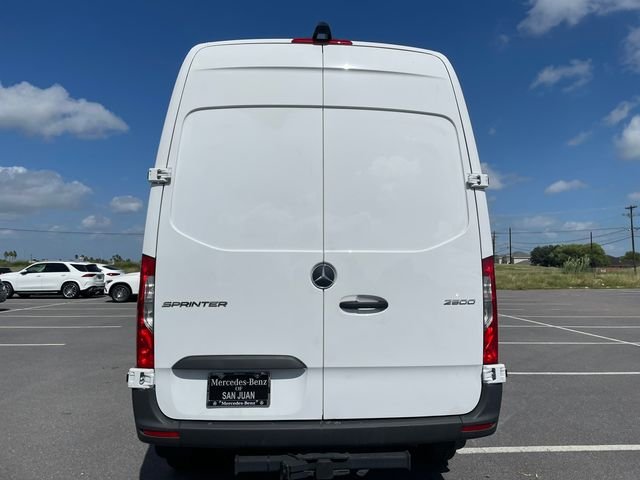 New 2025 Arctic+White Mercedes-Benz Cargo 144 WB image 13