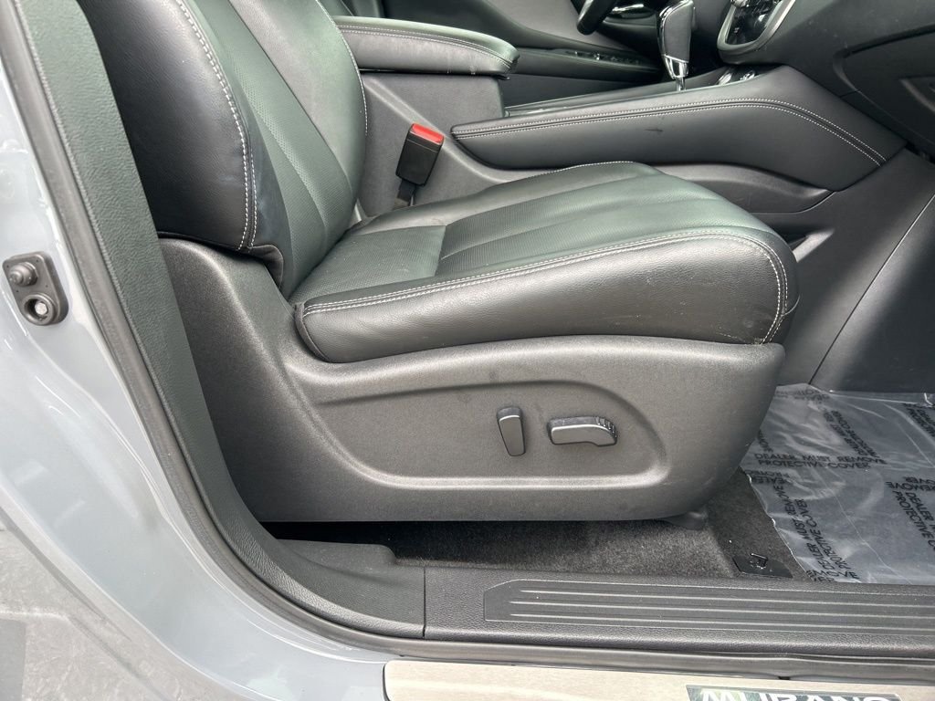 Used 2024 Gray Nissan SL image 43