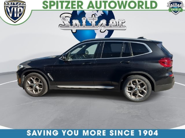 Used 2021  BMW xDrive30e image 10