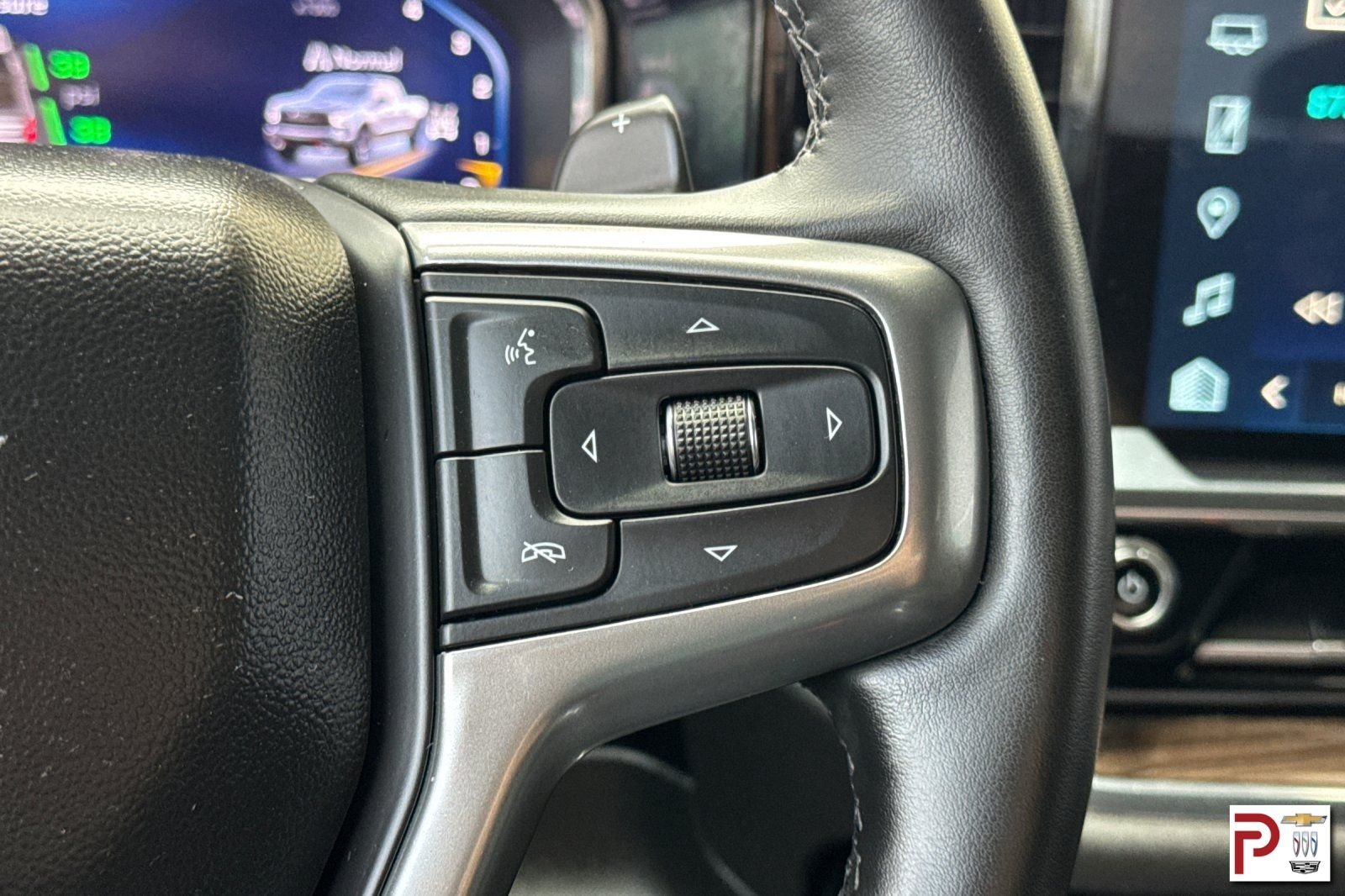 Used 2023 White Chevrolet LT Trail Boss image 27