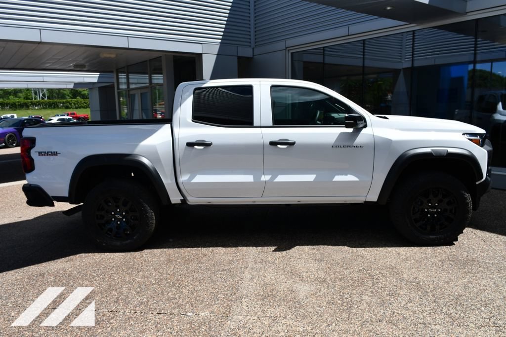 2026 Chevrolet Colorado Trail Boss - Photo 9