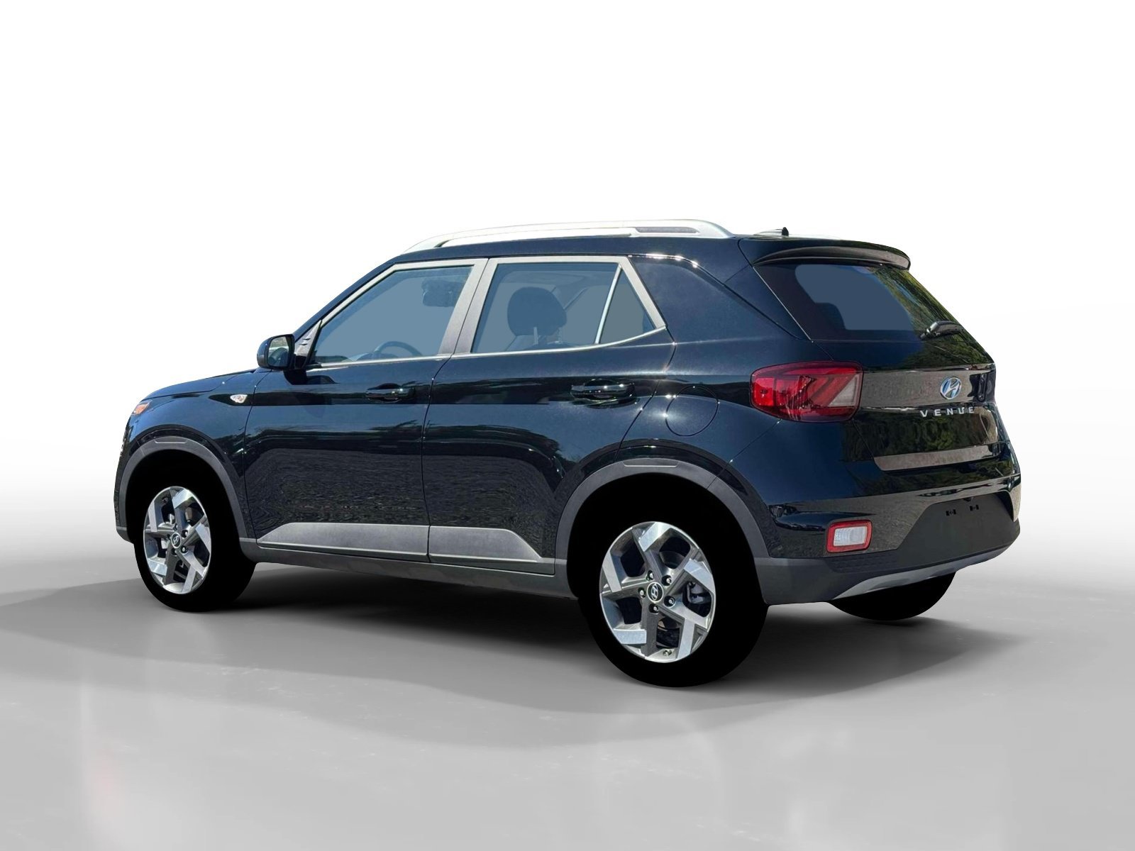New 2026 Onyx Black Hyundai SEL image 4