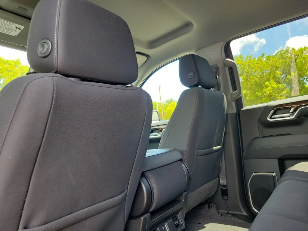 Used 2023 Black GMC Elevation image 17