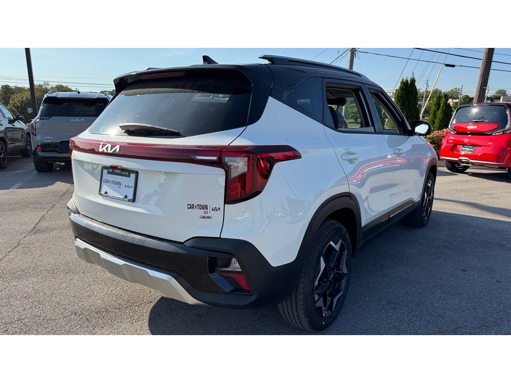 2026 Kia Seltos S photo 2