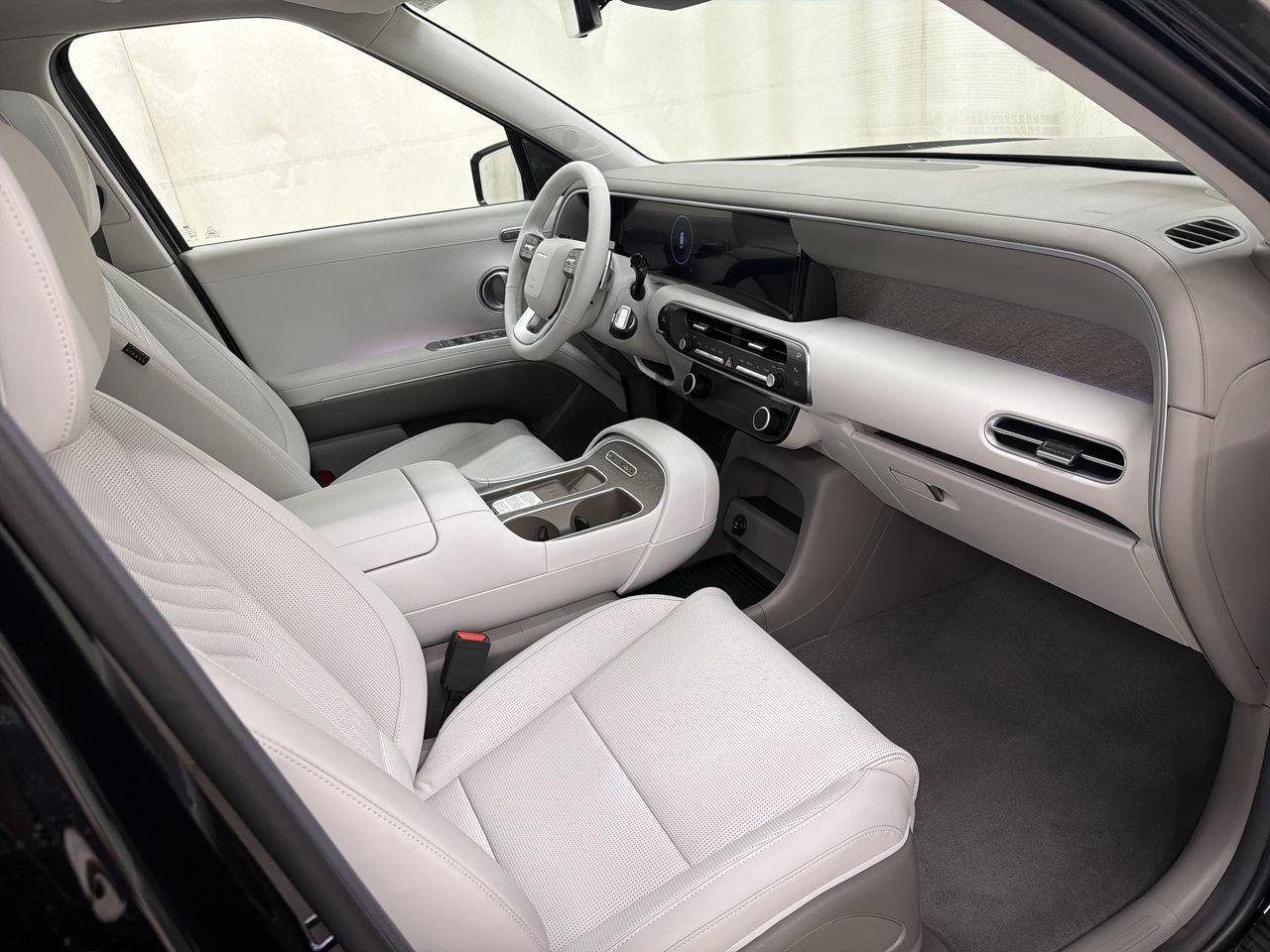 New 2027 Abyss Black Pearl Hyundai SEL Premium AWD image 15