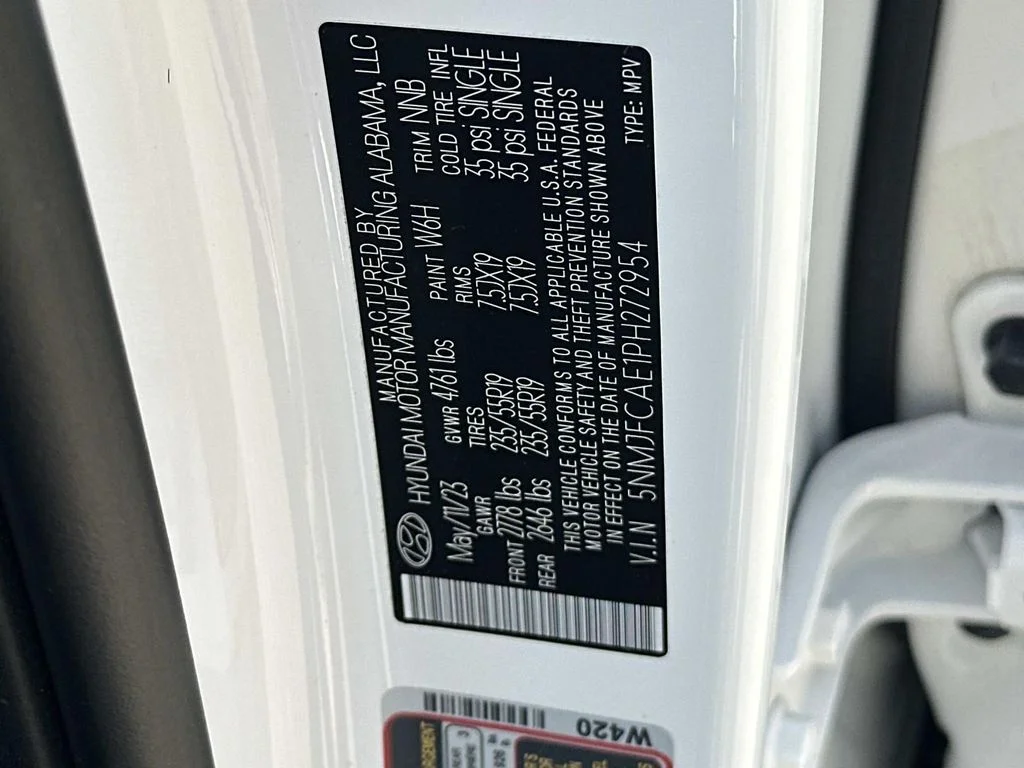 Used 2023 White Hyundai SEL image 30