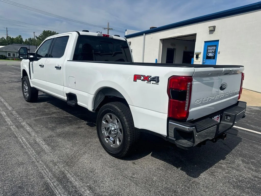 2025 Ford F-350 Super Duty Lariat - Photo 12
