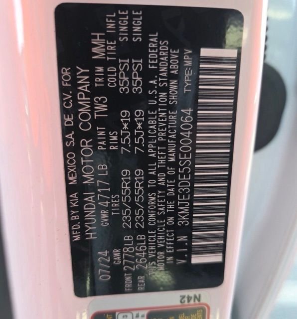 Certified Used 2025 White Pearl Hyundai Limited image 14