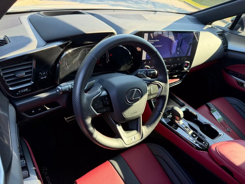 Used 2026 White Lexus 350 F SPORT Handling image 3