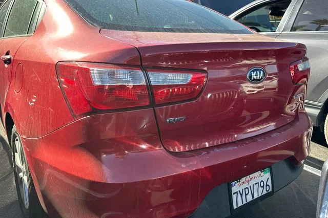 Used 2016 Signal Red Pearl Kia EX image 6