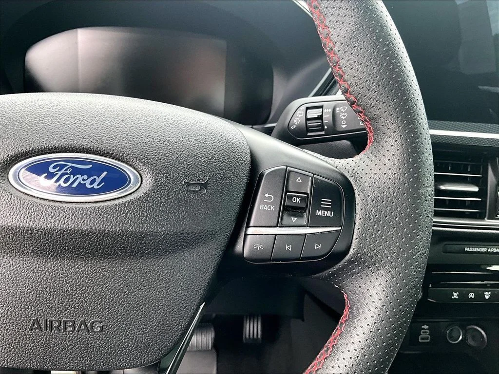 Used 2025 Gray Ford ST-Line Select image 18