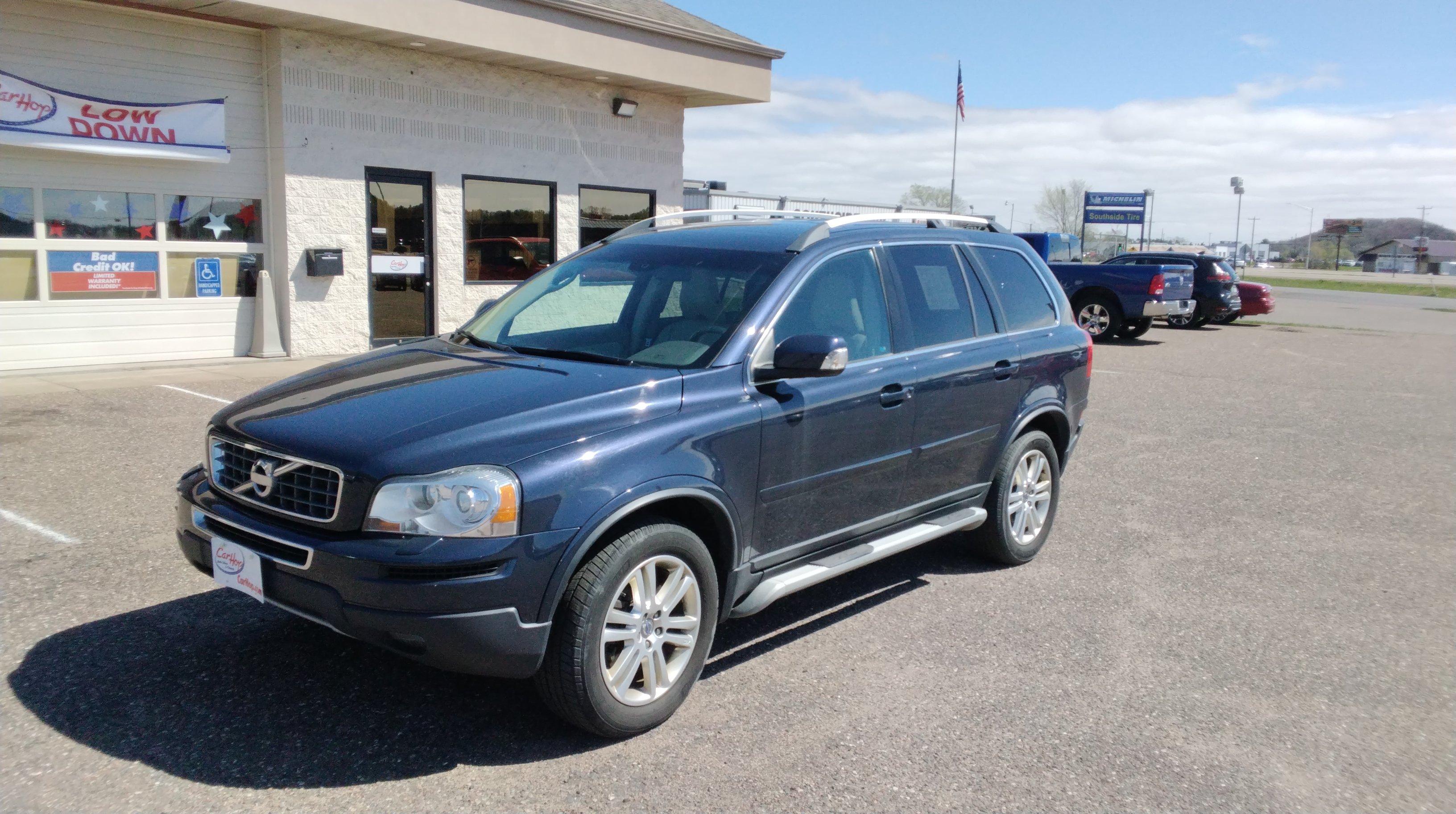 Used 2012 Gold Volvo  image 8