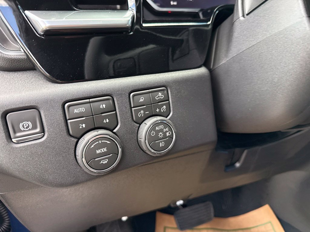 New 2026 Lakeshore Blue Metallic Chevrolet LT image 31