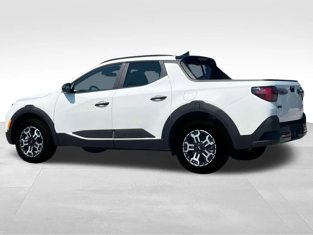 Used 2025 White Hyundai XRT image 4